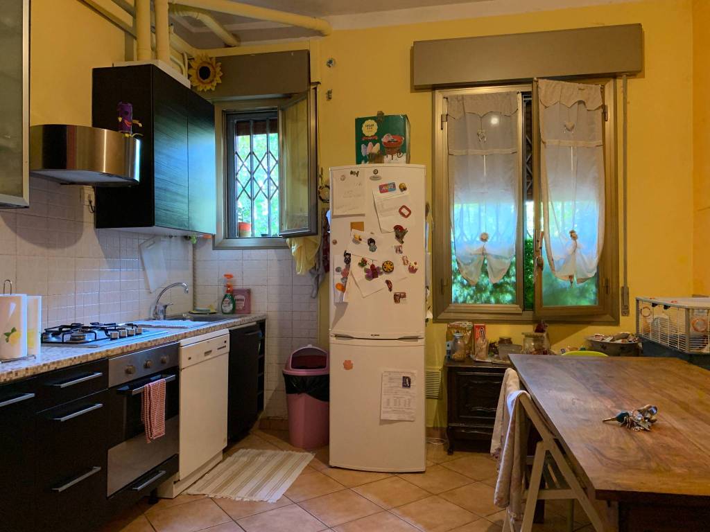 Immagine 1 Annuncio 189842914