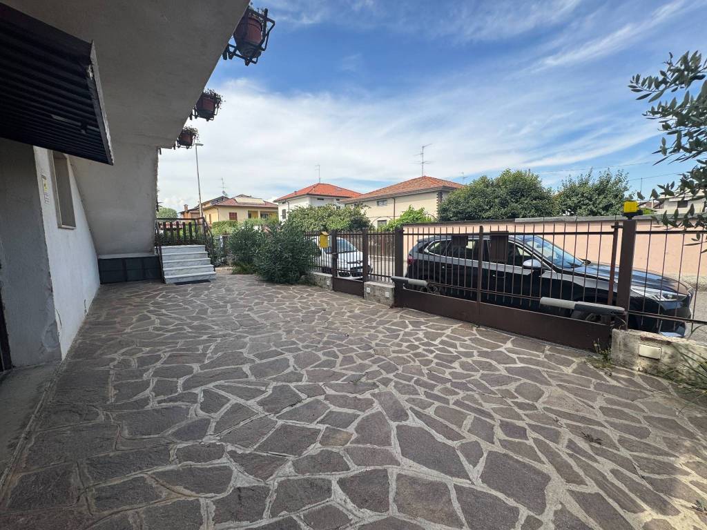 Villa a Dalmine - cod. 3804