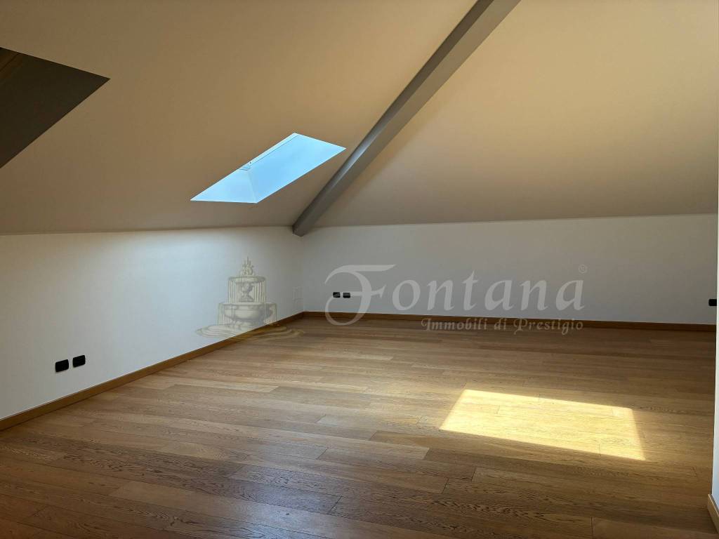 https://mgx.a-cdn.net/image/1775340740/m.jpg