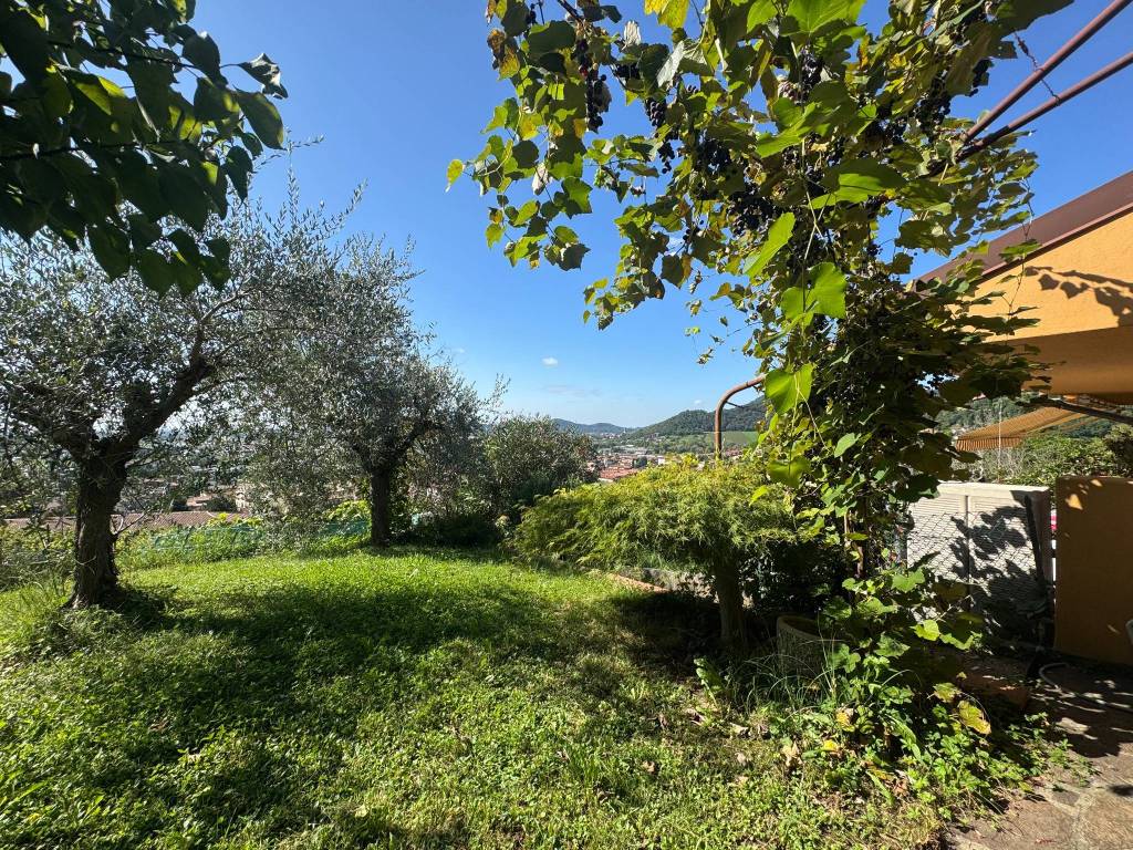 Villa a Schiera a Cenate Sotto - cod. 3814