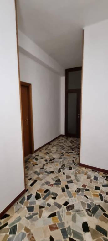 Immagine 1 Annuncio 193266898