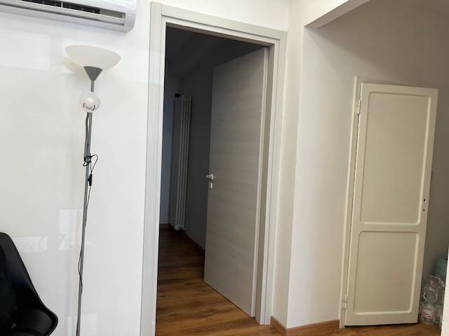 Immagine 1 Annuncio 193279206