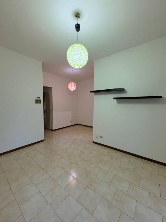 Immagine 1 Annuncio 193296436