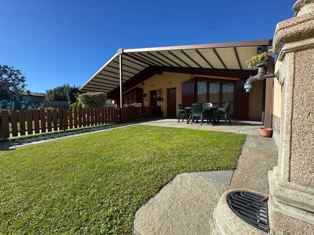 Villa a Levate - cod. 3818