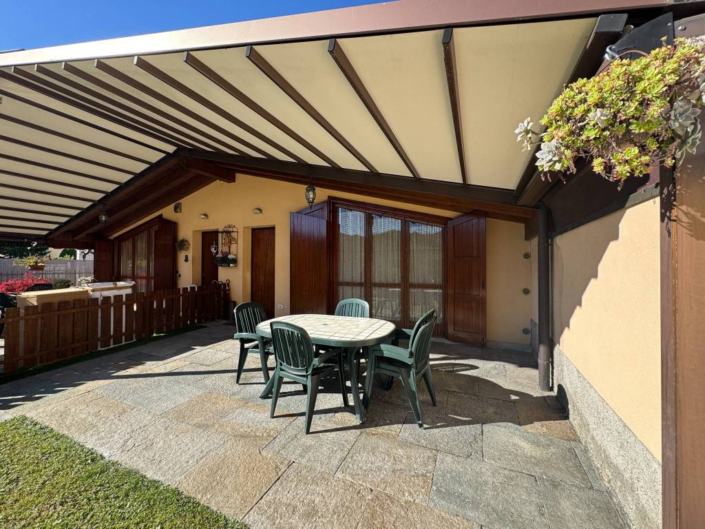 Villa a Levate - cod. 3818