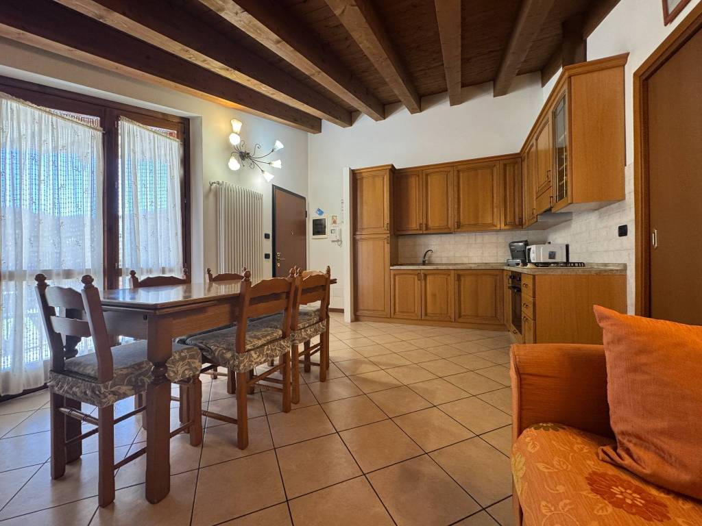 Villa a Levate - cod. 3818