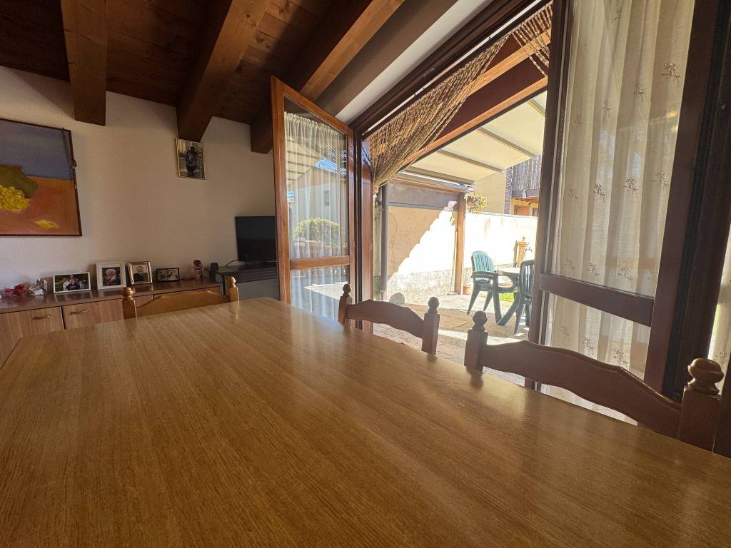 Villa a Levate - cod. 3818