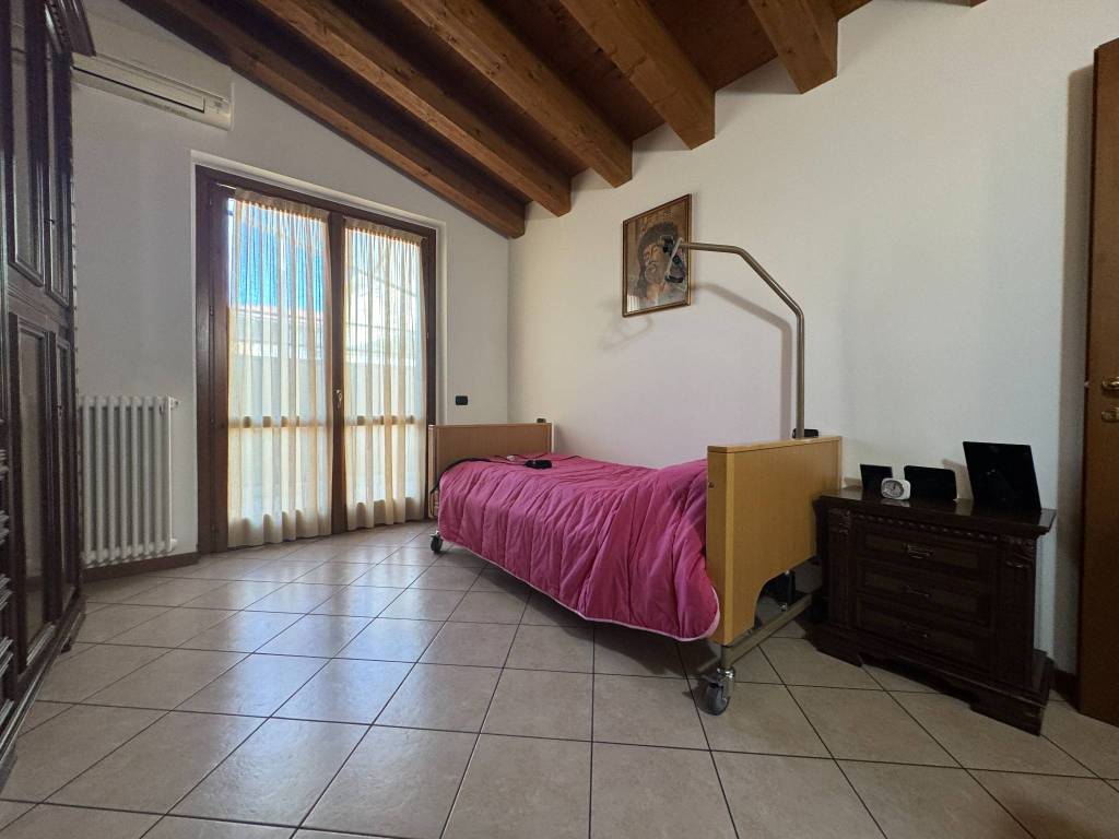 Villa a Levate - cod. 3818