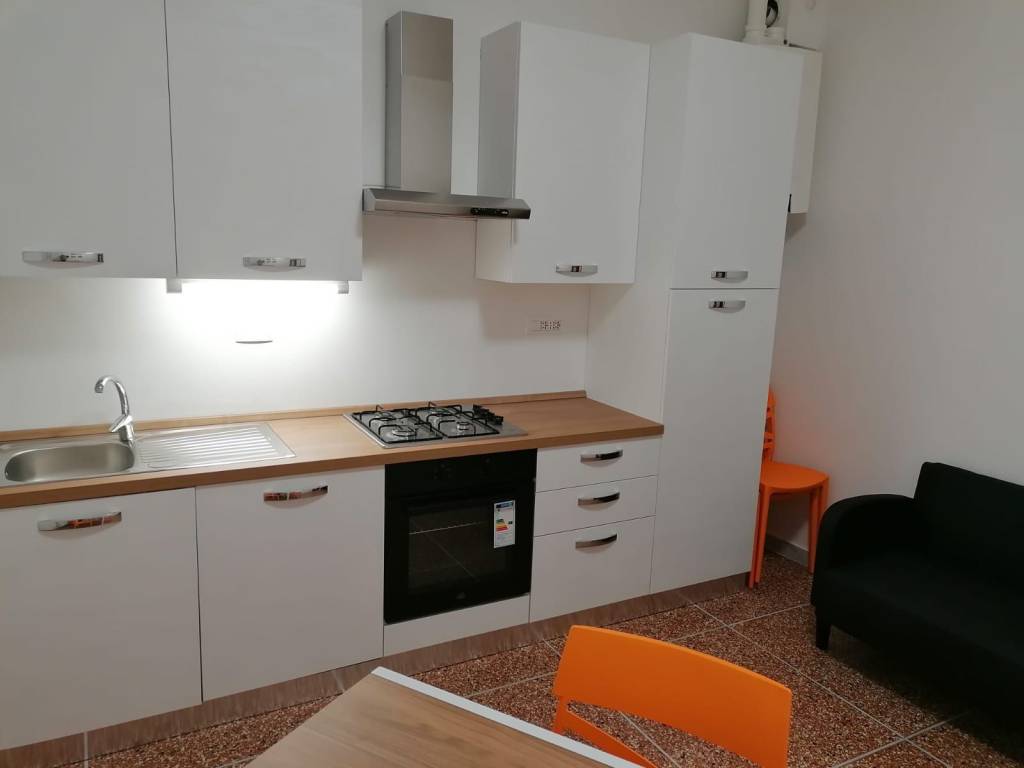 Immagine 2 Annuncio 193307584