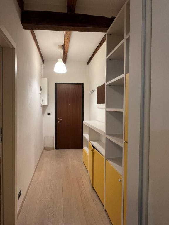 Immagine 1 Annuncio 193353799