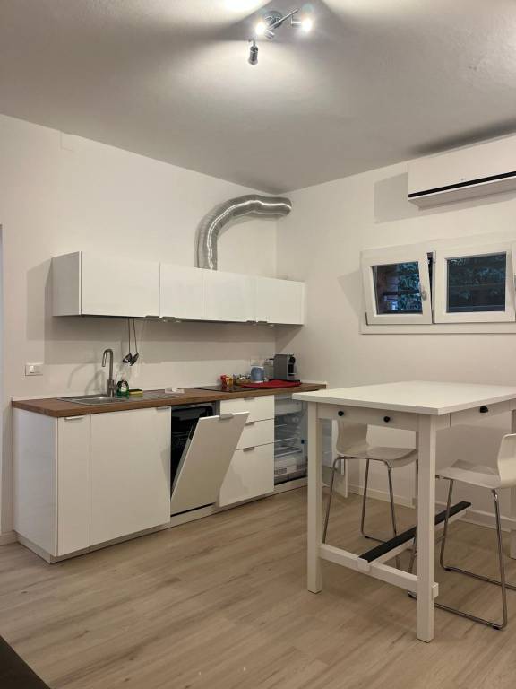 Immagine 1 Annuncio 193408812