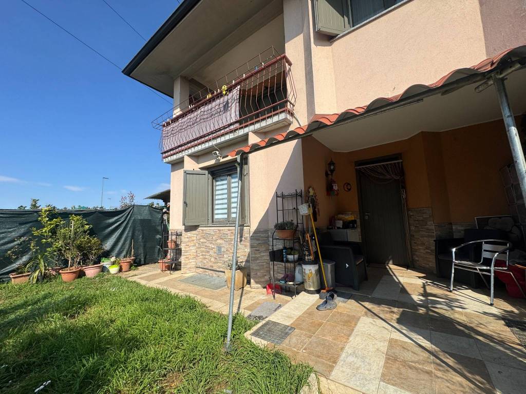 Villa a Schiera a Suisio - cod. 3835