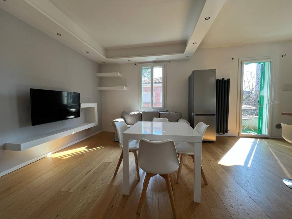 Immagine 1 Annuncio 193540966