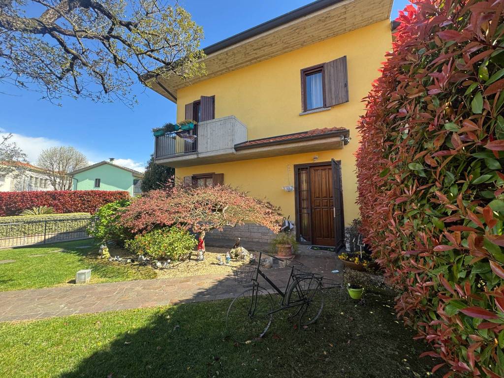 Villa a Dalmine - cod. 3837