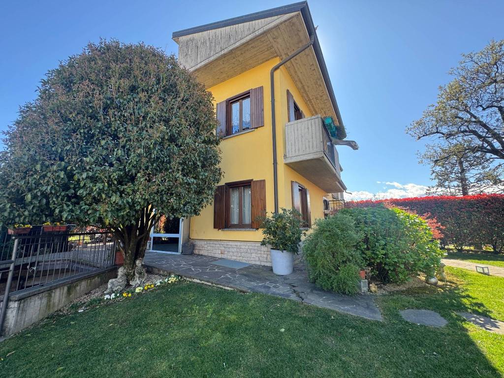 Villa a Dalmine - cod. 3837