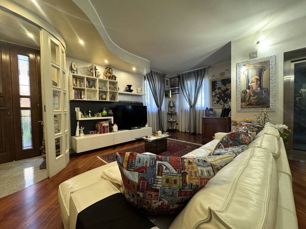 Villa a Dalmine - cod. 3837