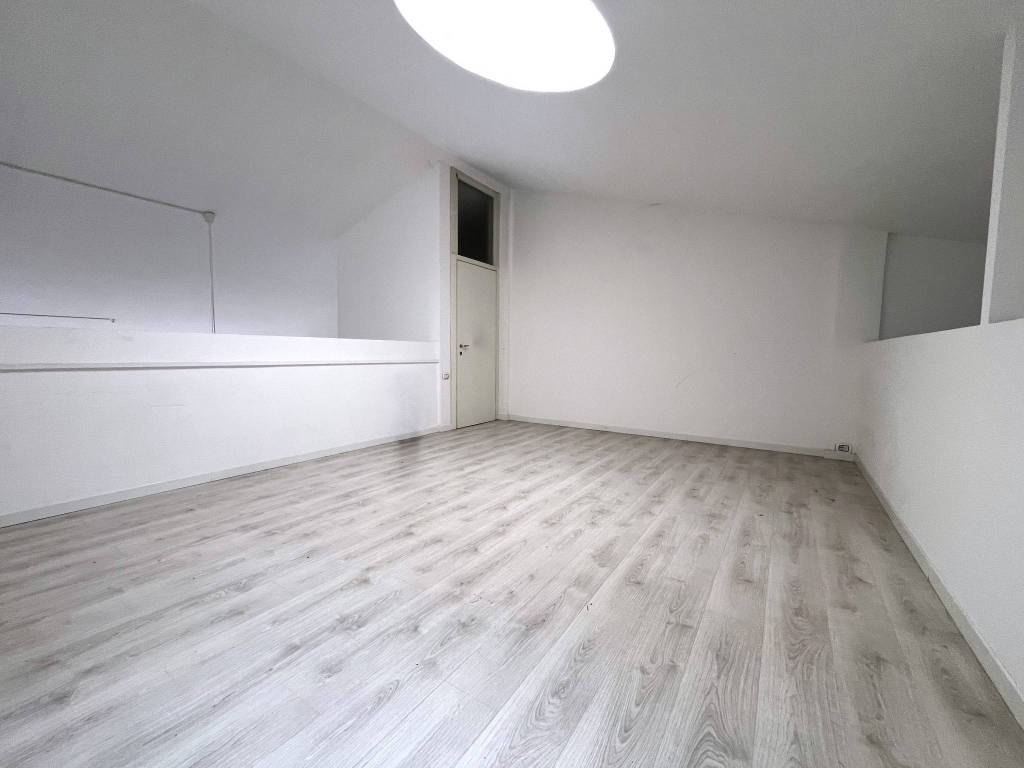 Negozio a Dalmine - cod. 3840