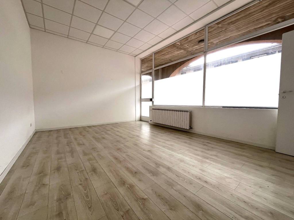 Negozio a Dalmine - cod. 3840