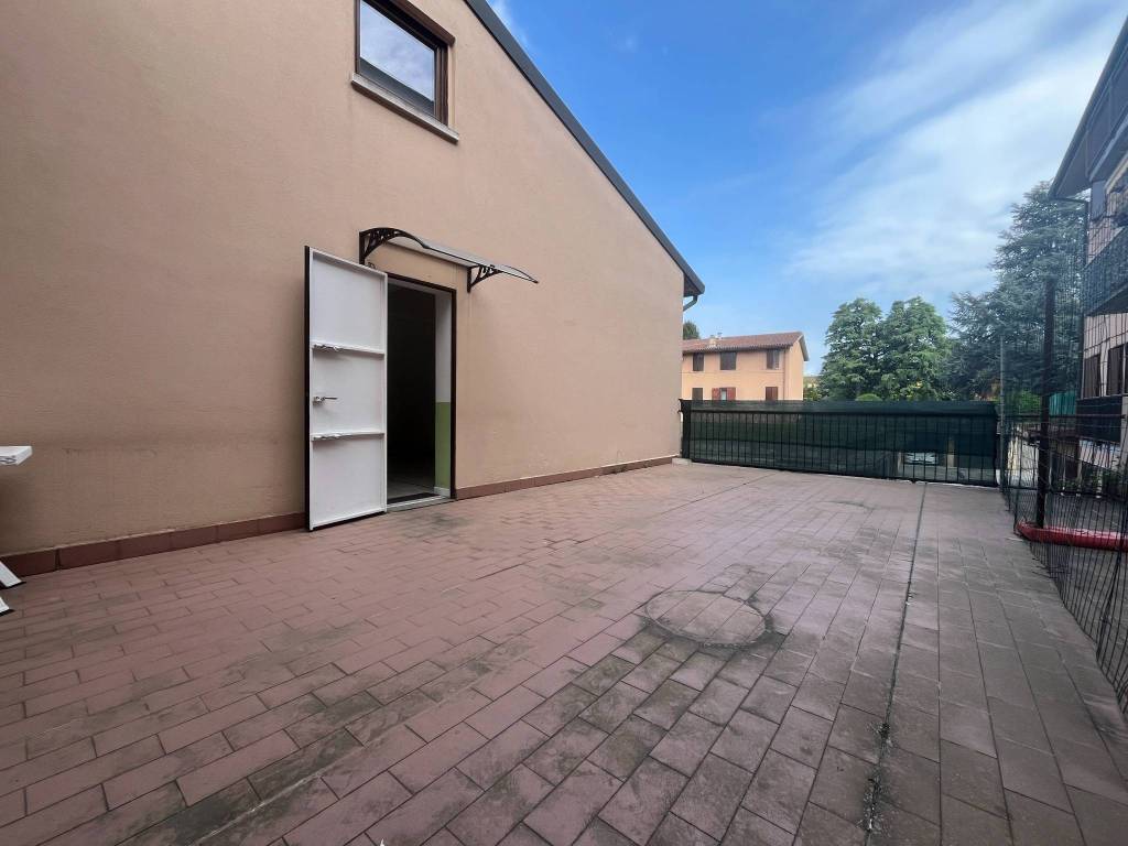 Negozio a Dalmine - cod. 3840