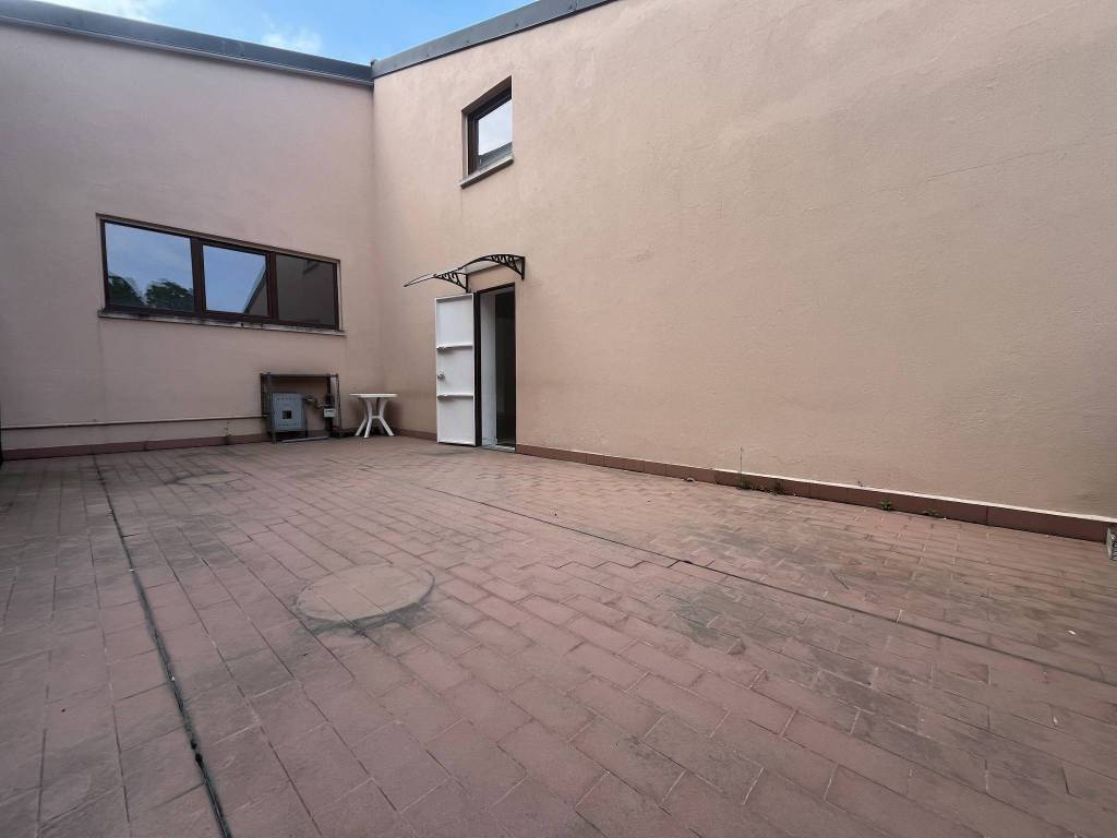 Negozio a Dalmine - cod. 3840