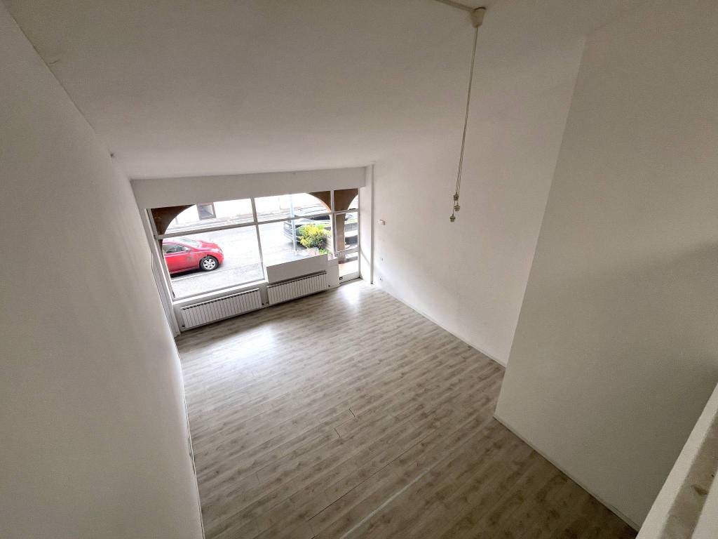 Negozio a Dalmine - cod. 3841