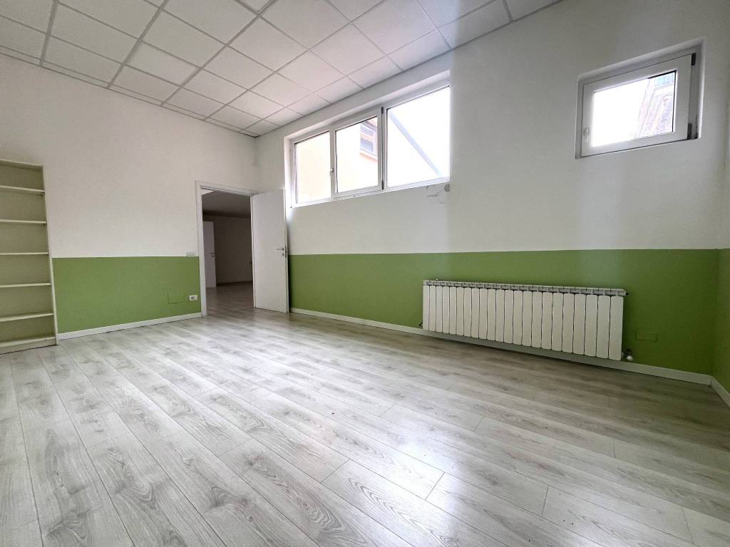 Negozio a Dalmine - cod. 3841