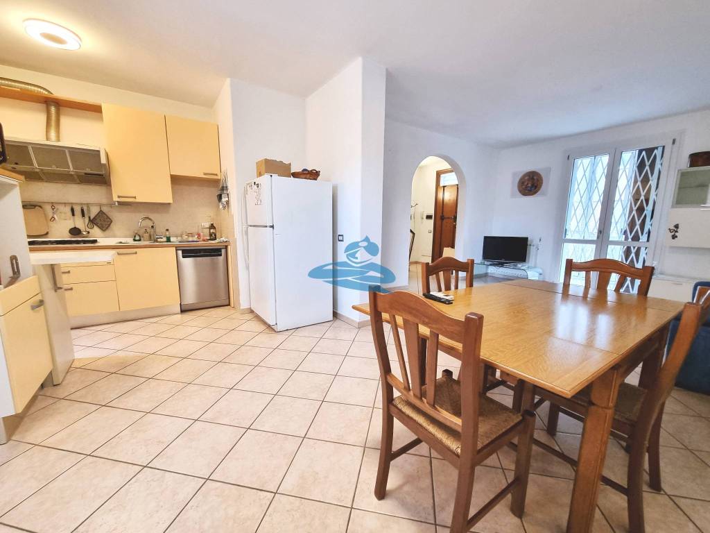 Villa a Schiera 5 locali via Simmaco — Centro, Ravenna