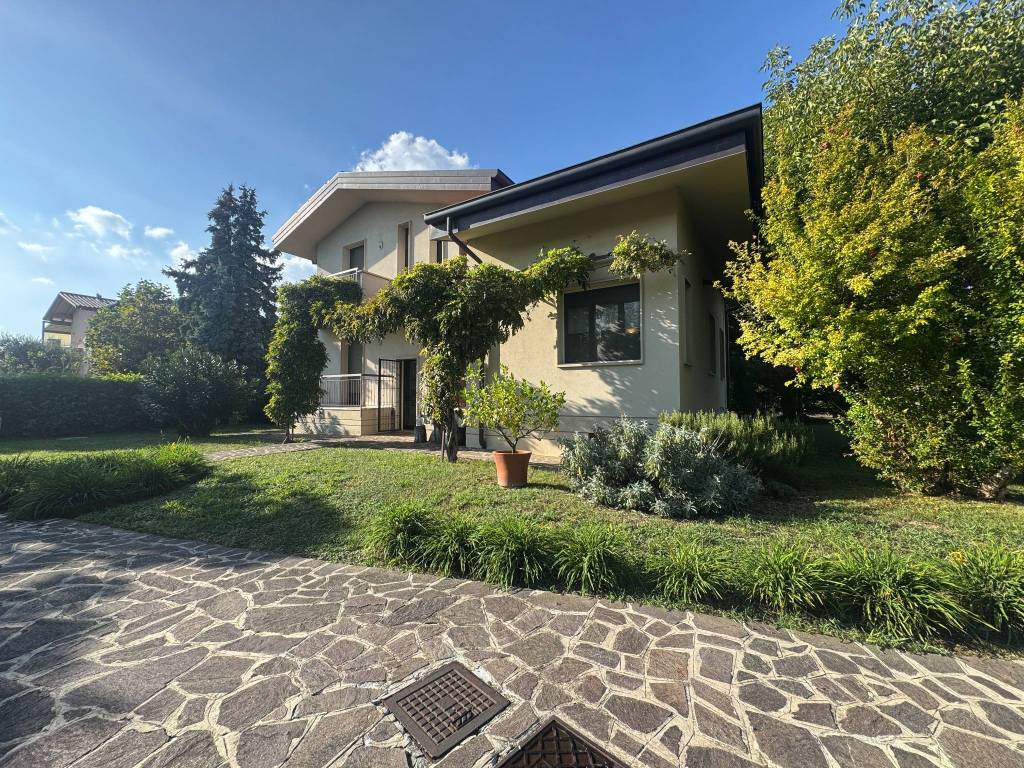 Villa a Treviolo - cod. 3860