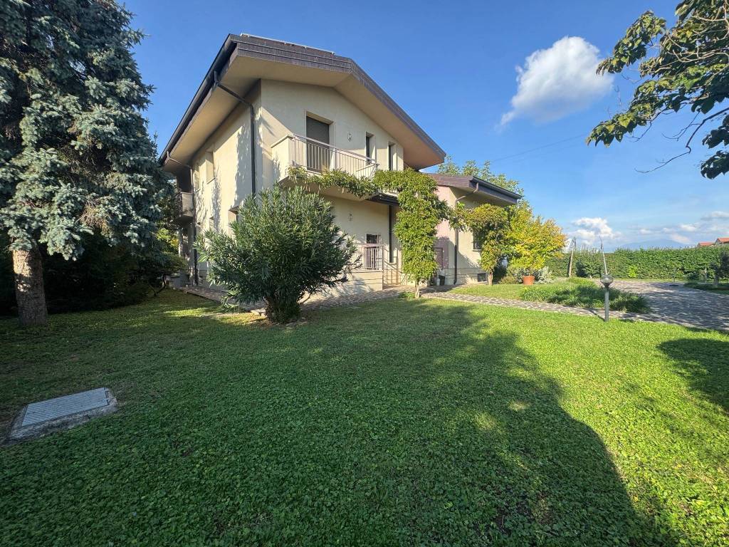 Villa a Treviolo - cod. 3860