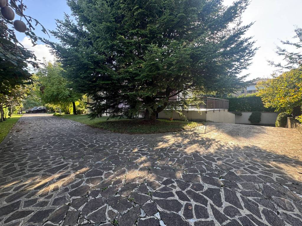 Villa a Treviolo - cod. 3860