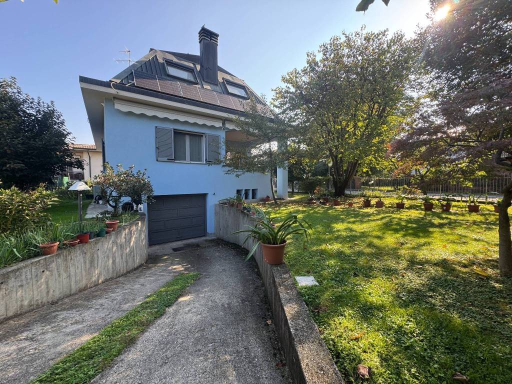 Villa a Inzago - cod. 3862
