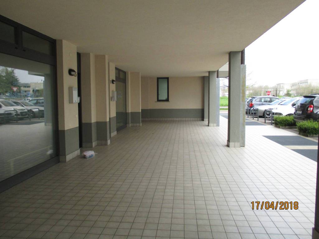 Negozio a Dalmine - cod. 3431