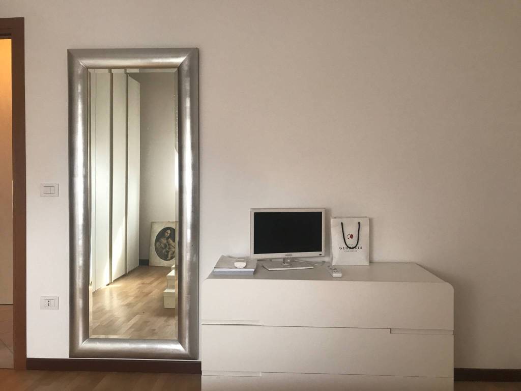 Immagine 2 Annuncio 193019223